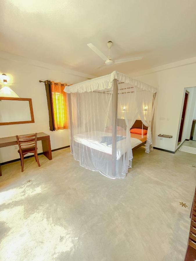 Easy Living Hotel Hikkaduwa Buitenkant foto