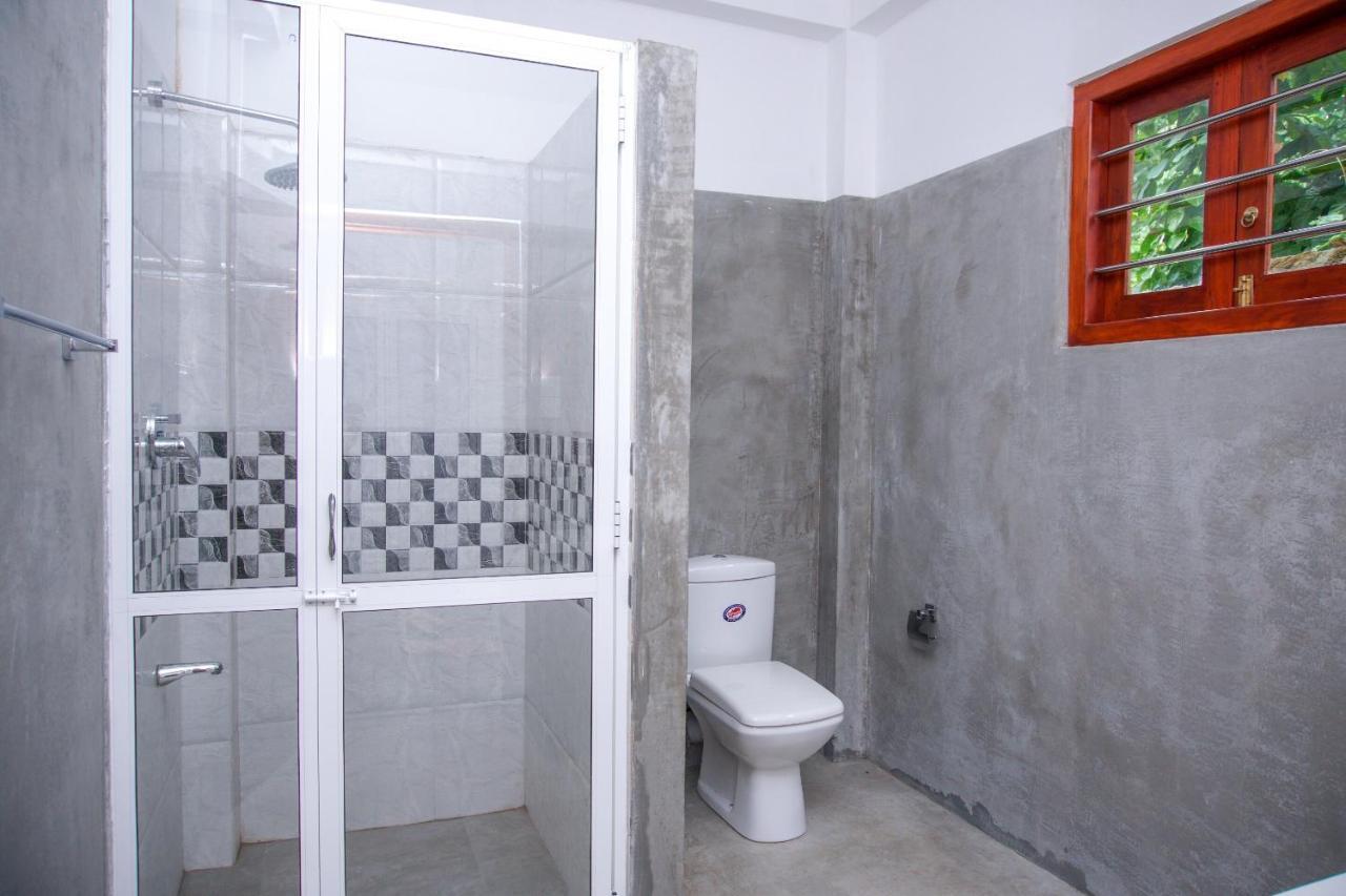 Easy Living Hotel Hikkaduwa Buitenkant foto